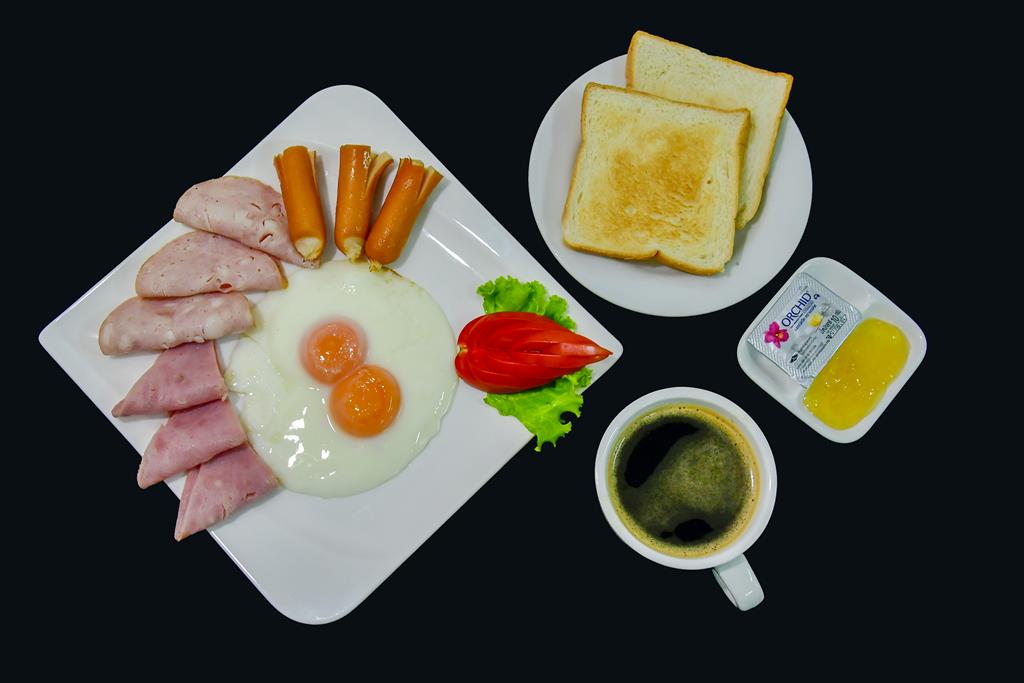 Ekachai 음식과 음료 태국 아침 식사